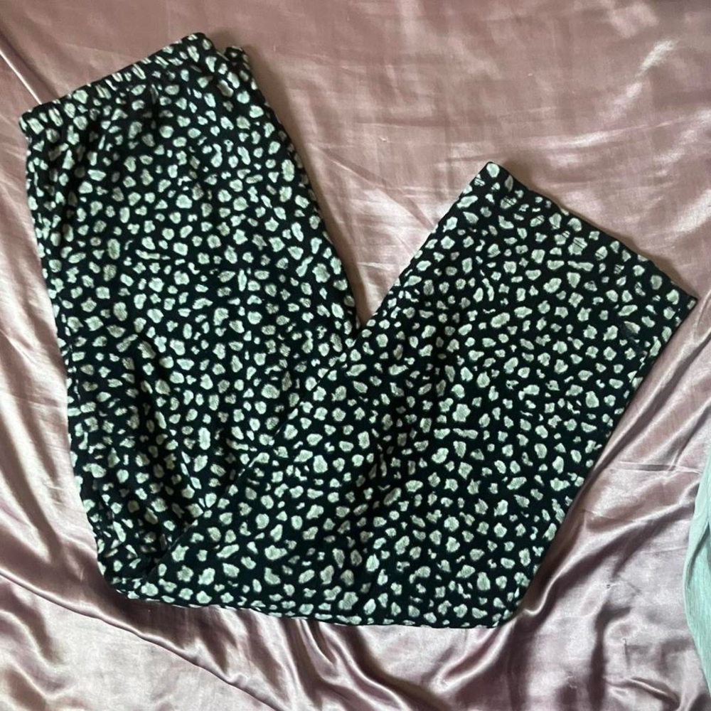 Aria Monochrome Pajama Set - Picture 4 of 8